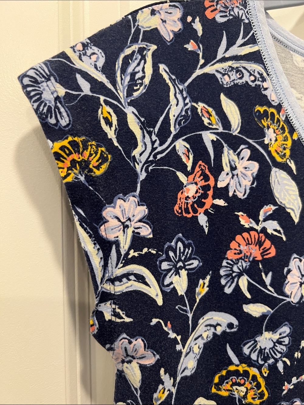Garnet Hill Asian Wrap Cotton Nightgown Cap Sleeve Size Small. Navy floral. - Picture 8 of 10